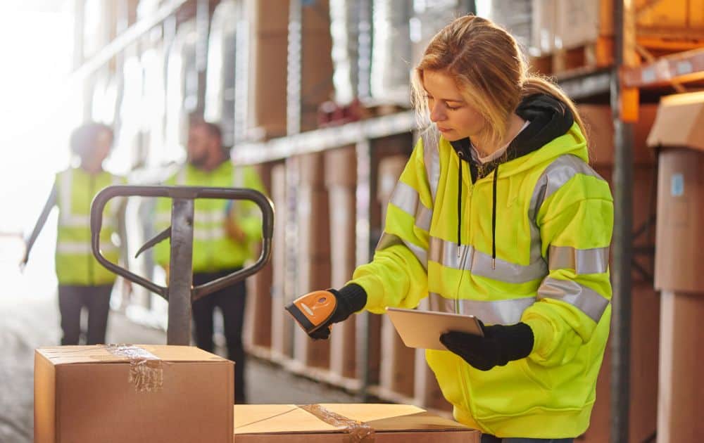 the role of technology in warehouse management