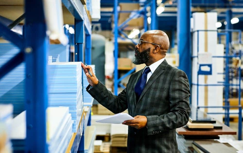 the role of technology in warehouse management