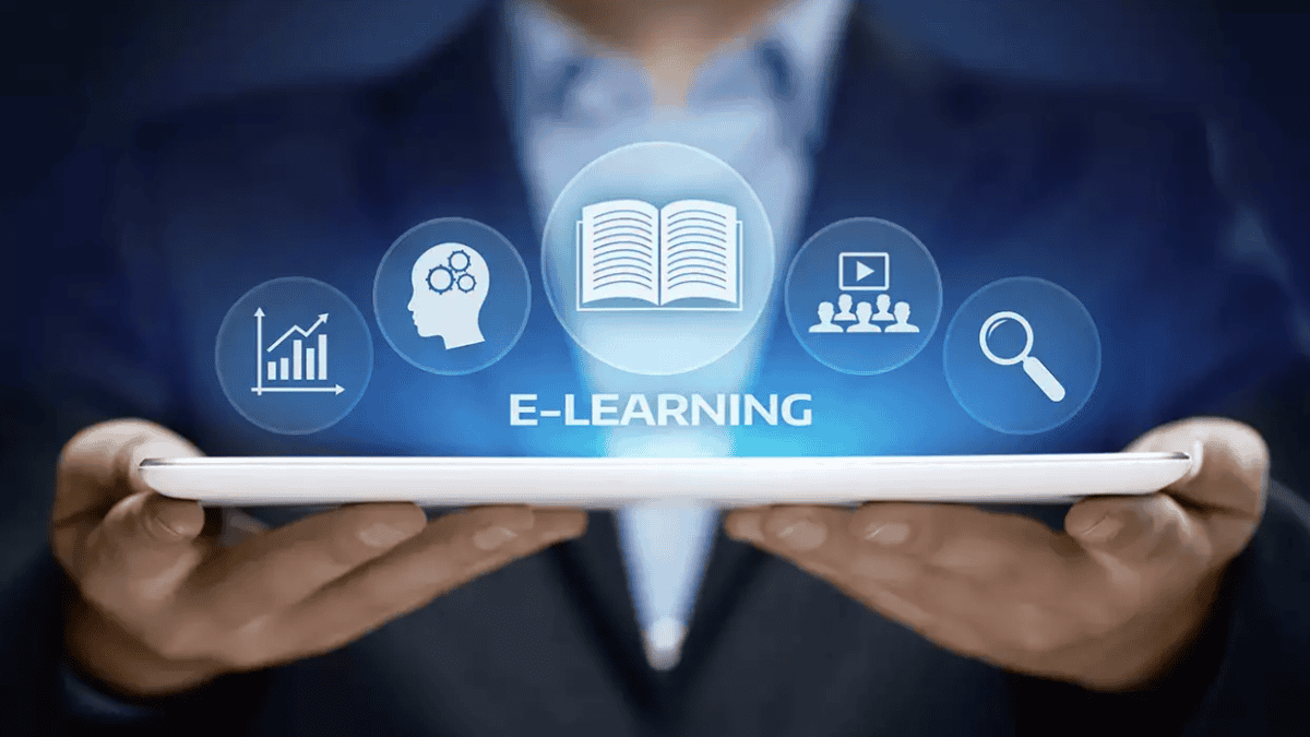 role of e-learning in user training strategies